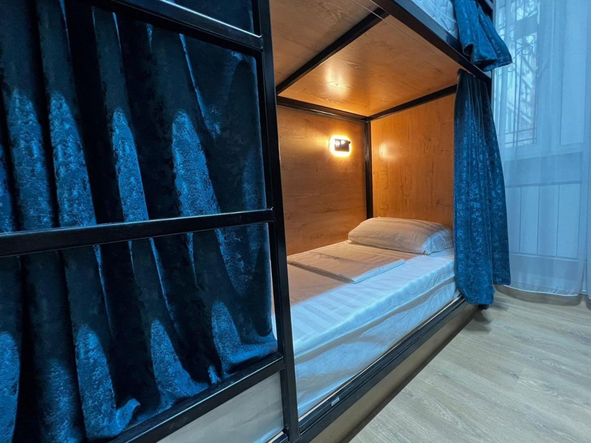 Friends Hostel Astana Eksteriør billede